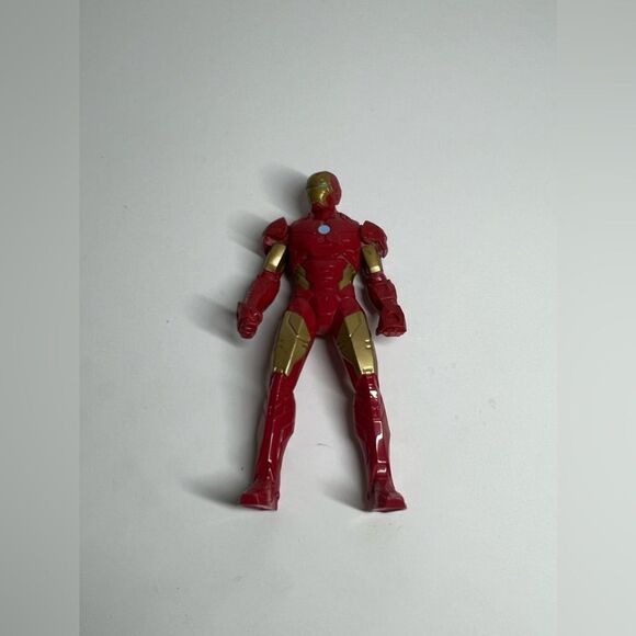 Iron Man Marvel Action Figure Tony Stark Hasbro 2019 - Picture 3 of 4